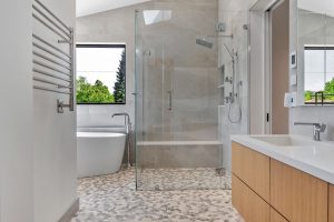 700-Florales-Master-Bath-Website